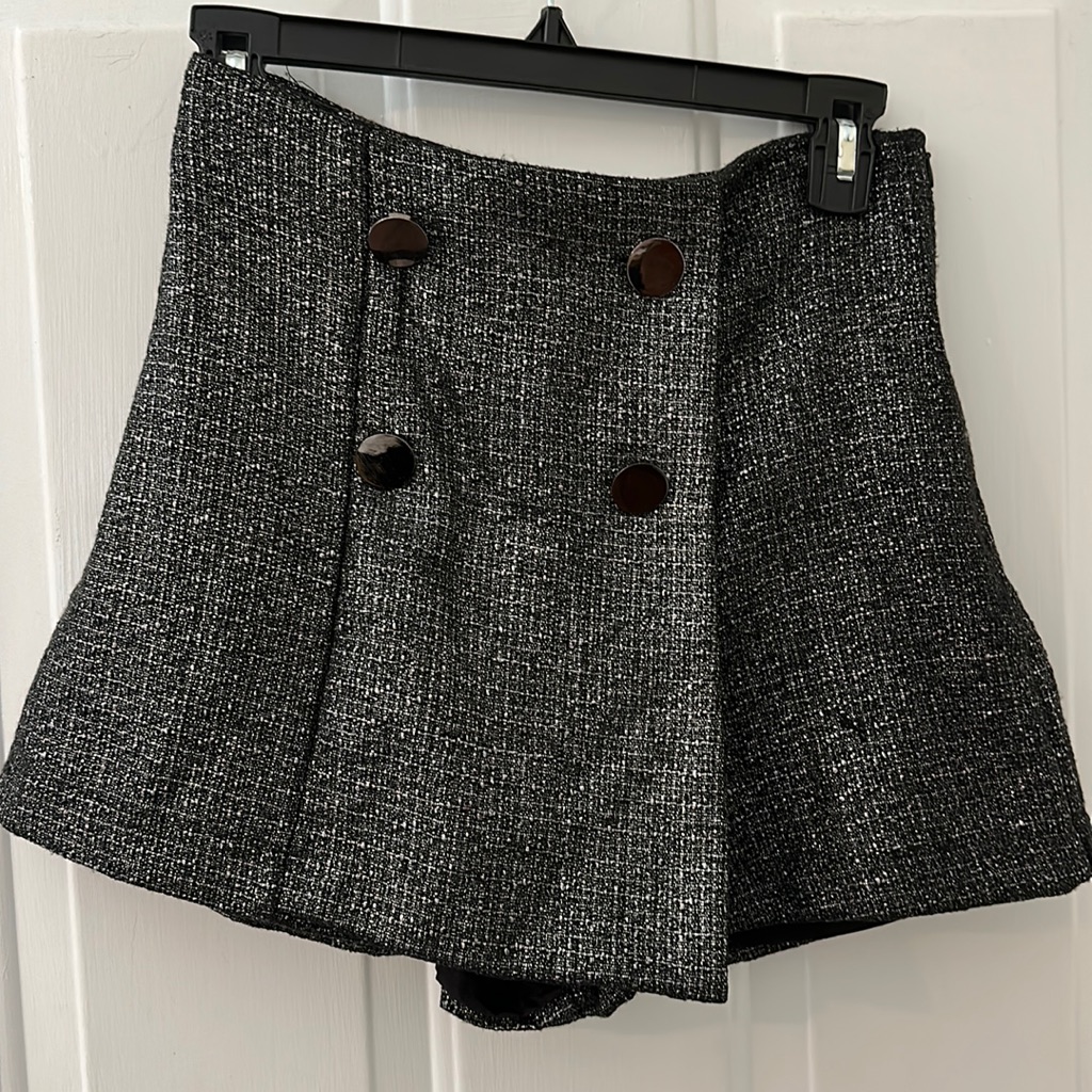 Do+Be Skort